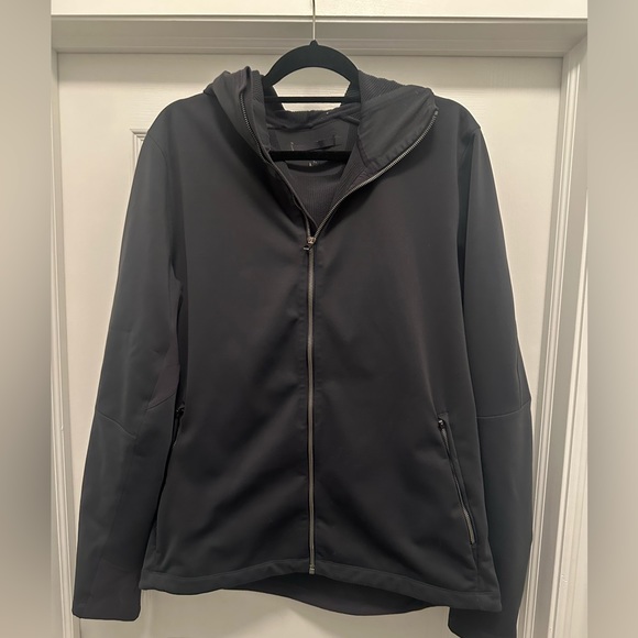Lululemon Jacket Medium Weight- water repellant - Picture 1 of 5